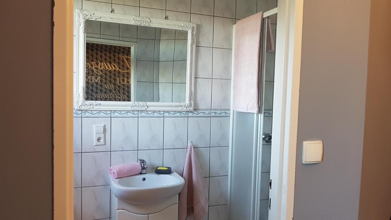Pokoje Goscinne Зблево Екстериор снимка