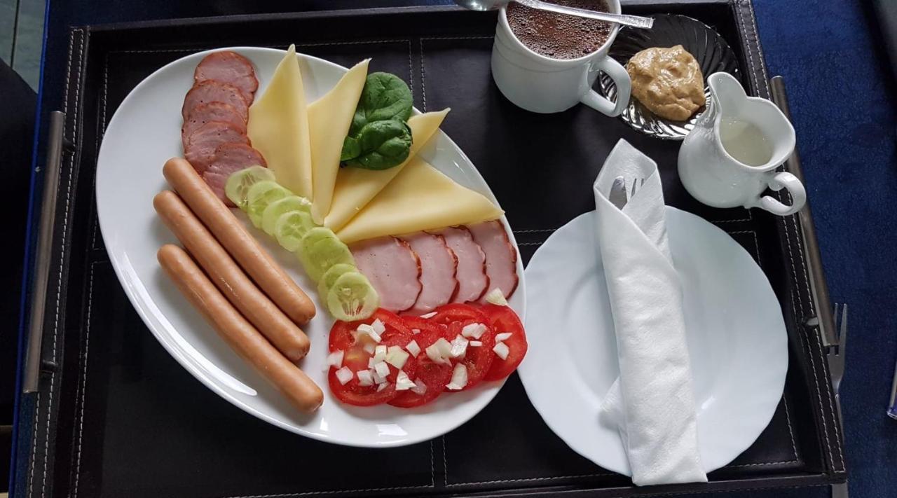 Pokoje Goscinne Зблево Екстериор снимка